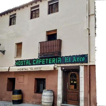 Hostal El Arco Almazán Exteriör bild