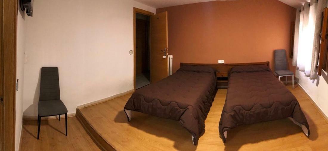 Hostal El Arco Almazán Exteriör bild