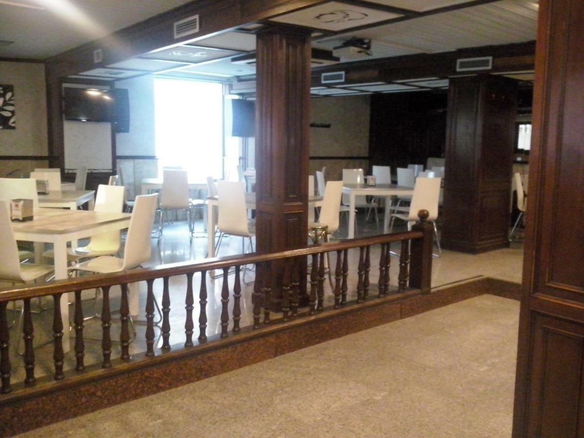 Hostal El Arco Almazán Exteriör bild